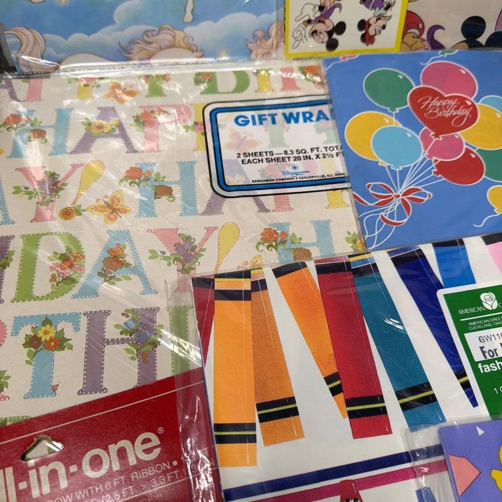 Lot Of Vintage Wrapping Paper Sheets Multiple Occasions 70s 80s Mickey/Clowns - Picture 5 of 13
